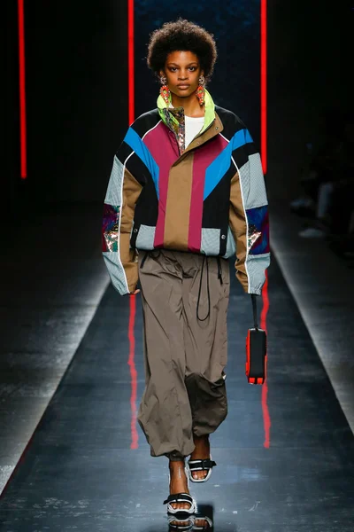 Look 35
